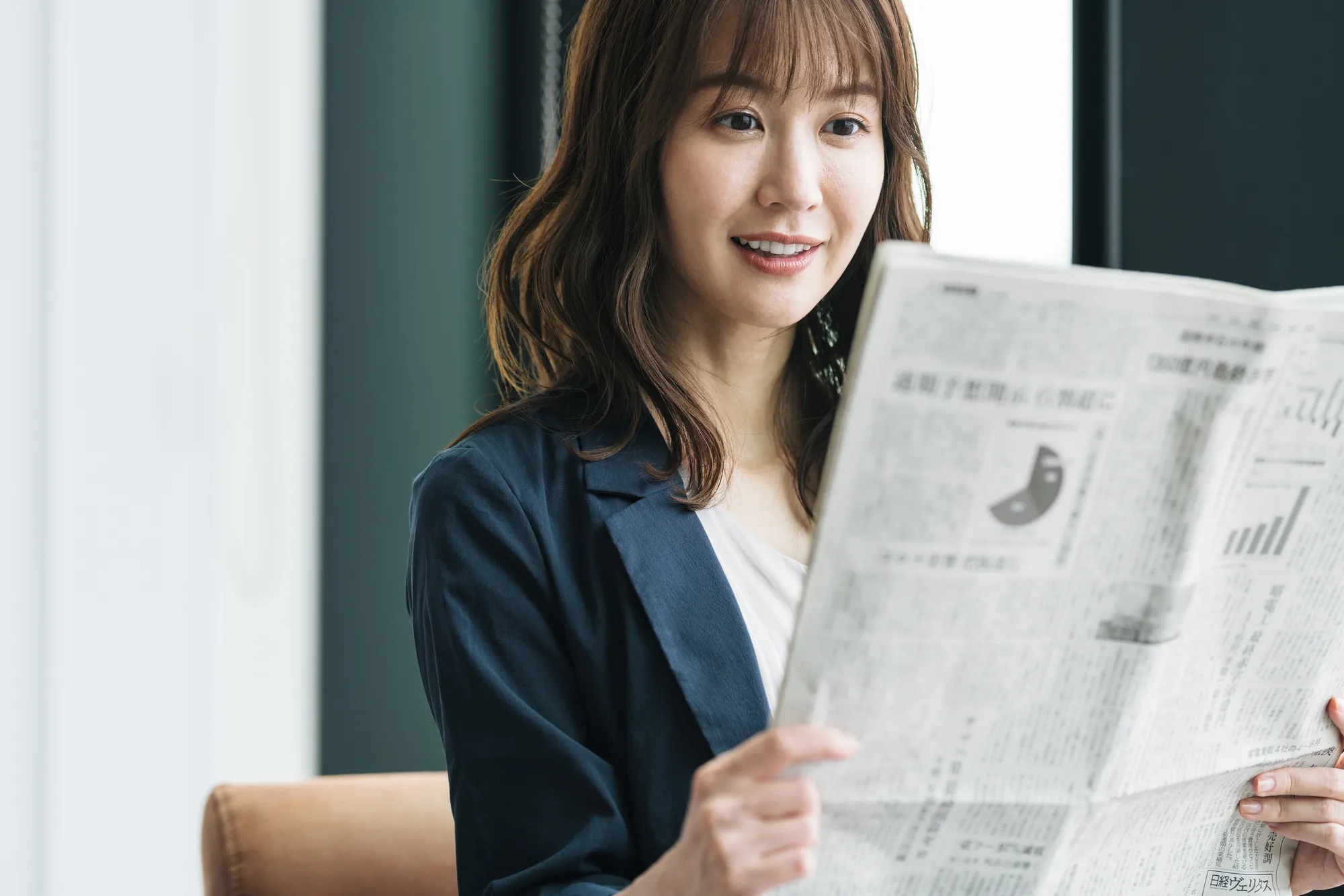 産経新聞広告の背景